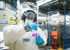 2020��7��1�գ����������������й��׼��¹������з�P3��Ʒ�������徲ʵ�������人������Ʒ�о����깤����������������